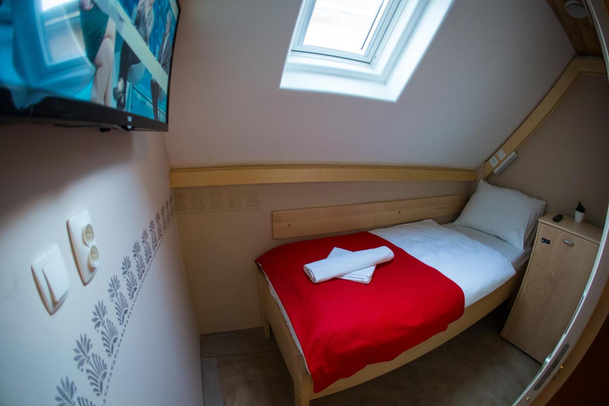 Gluten Free Bed & Breakfast Dezela Okusov Liubliana Exterior foto